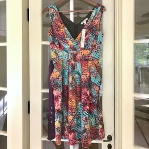 Sleeveless V-neck Bright Mix Color Midi Dress